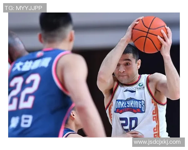 广东对战同曦精彩录像回放分析与赛后点评分享